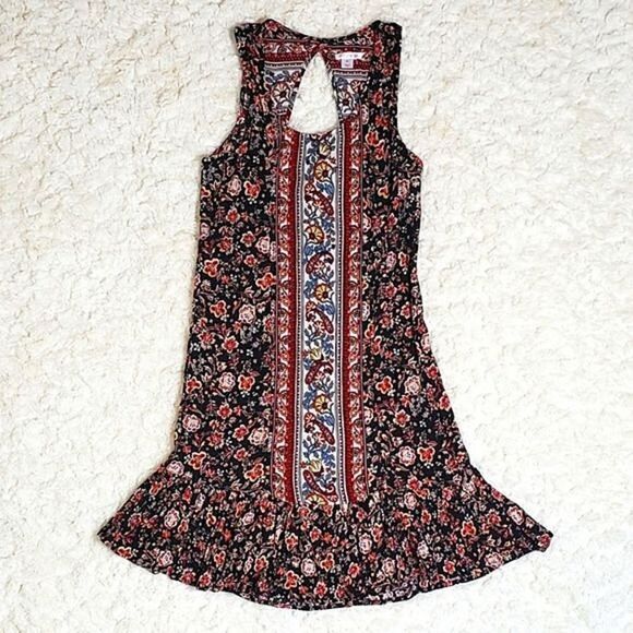 Xhileration Floral/Paisley Patterned Ruffle Trim Sleevless Dress - Picture 4 of 9